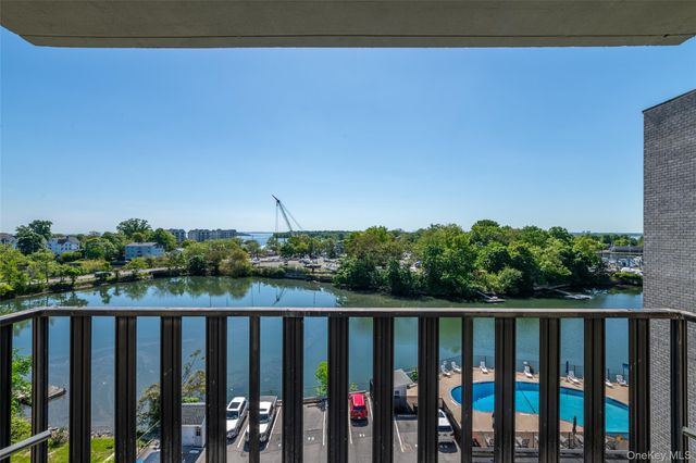 666 Pelham Road 7B, New Rochelle, NY 10805