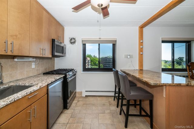 666 Pelham Road 7B, New Rochelle, NY 10805