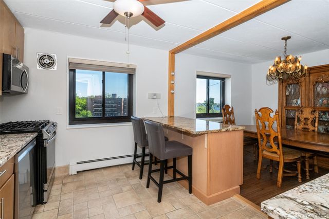 666 Pelham Road 7B, New Rochelle, NY 10805