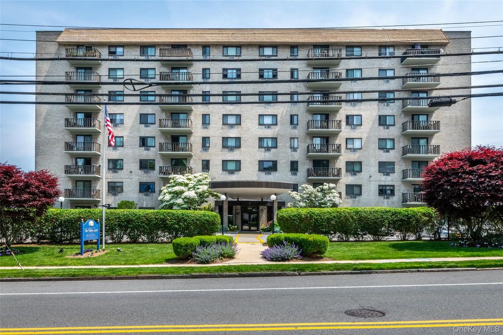 666 Pelham Road 7B, New Rochelle, NY 10805