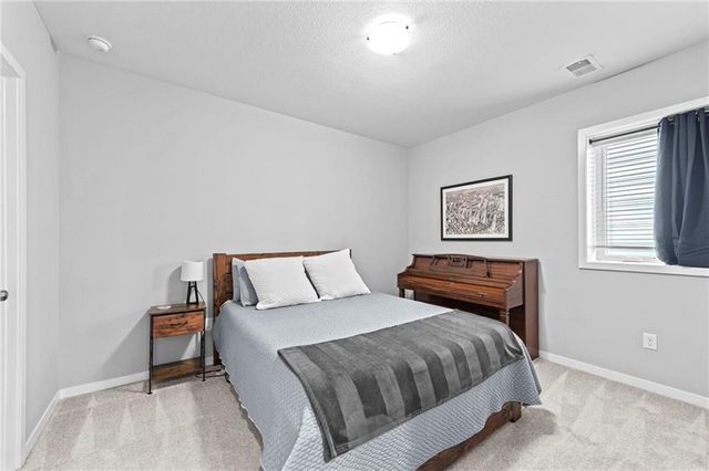 13295 N Silver Ridge Drive, Platte City, MO 64079