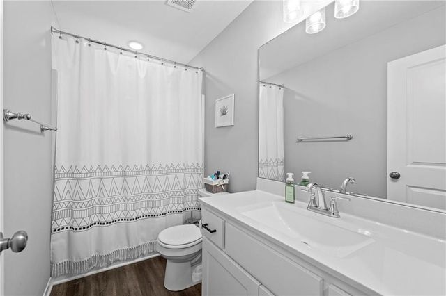 13295 N Silver Ridge Drive, Platte City, MO 64079