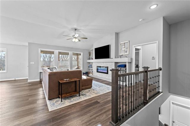 13295 N Silver Ridge Drive, Platte City, MO 64079