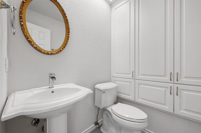 102 Paragon CT, Lakeway, TX 78734