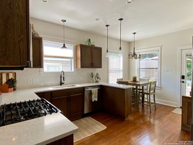 107 W RIDGEWOOD CT, San Antonio, TX 78212