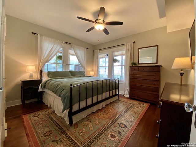 107 W RIDGEWOOD CT, San Antonio, TX 78212