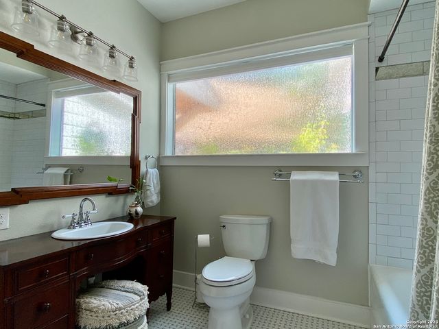 107 W RIDGEWOOD CT, San Antonio, TX 78212