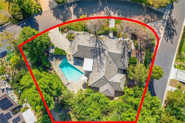 10471 Brightwood Drive, North Tustin, CA 92705