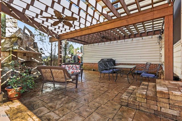 119 Felspar Way, Cary, NC 27518