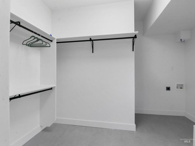 8991 Edna Lane, Middleton, ID 83644