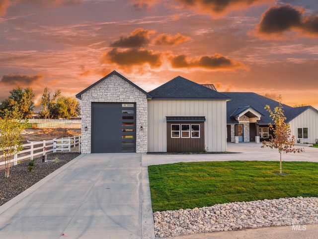 8991 Edna Lane, Middleton, ID 83644