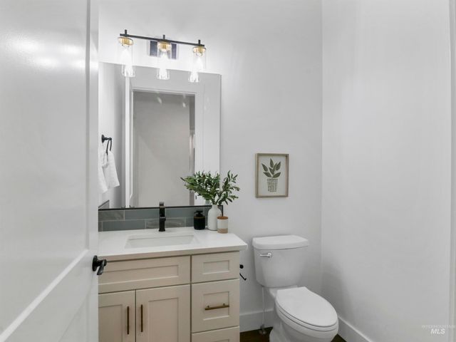 8991 Edna Lane, Middleton, ID 83644