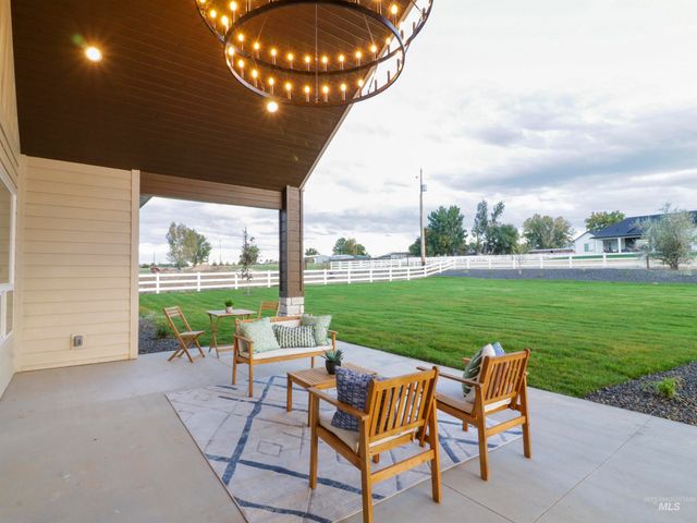 8991 Edna Lane, Middleton, ID 83644