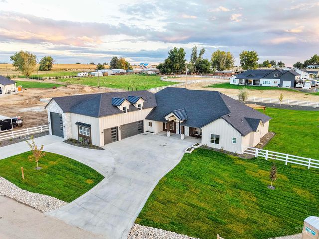 8991 Edna Lane, Middleton, ID 83644