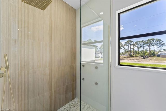 855 Calumet ST E, Lehigh Acres, FL 33974