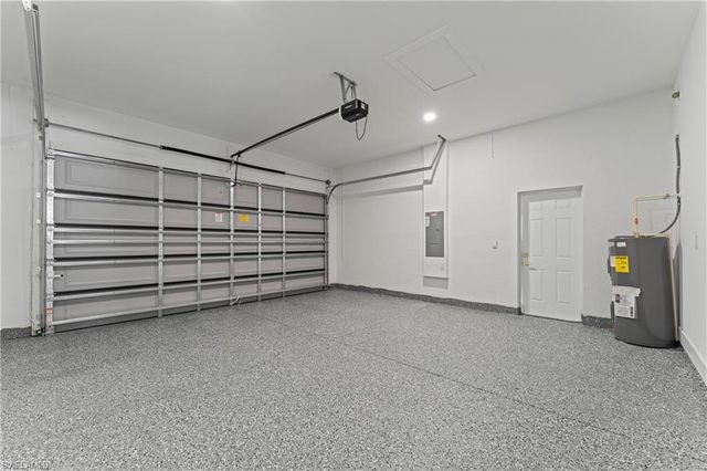 855 Calumet ST E, Lehigh Acres, FL 33974