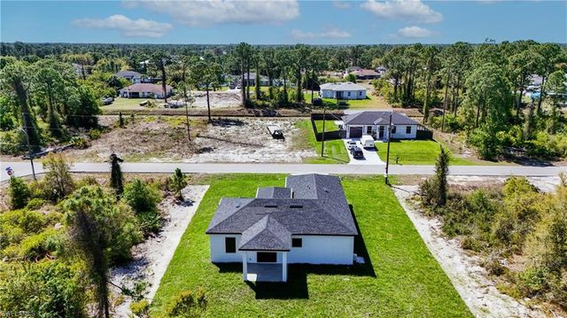 855 Calumet ST E, Lehigh Acres, FL 33974