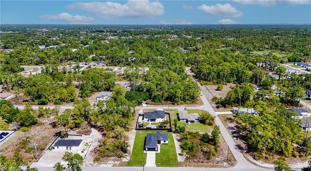 855 Calumet ST E, Lehigh Acres, FL 33974