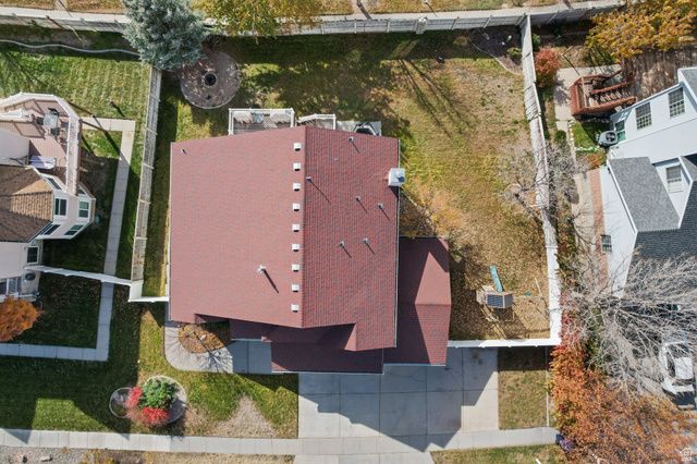 10228 S SNOW IRIS WAY, Sandy, UT 84092