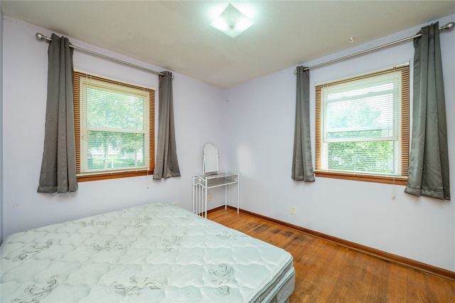 2829 E 36th Court, Des Moines, IA 50317