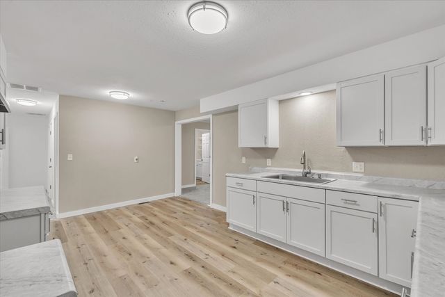119 E 5th Street, Coal Valley, IL 61240