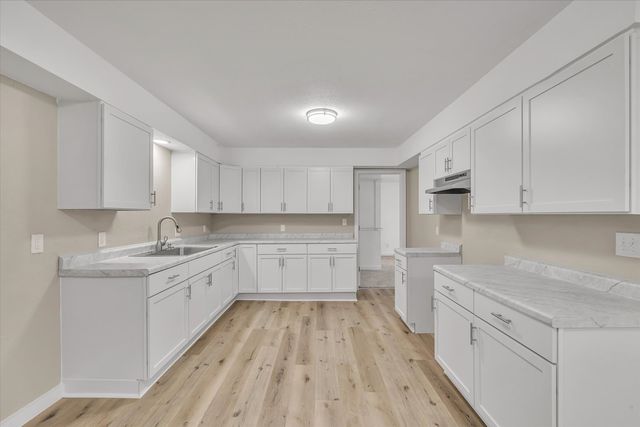 119 E 5th Street, Coal Valley, IL 61240