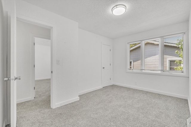119 E 5th Street, Coal Valley, IL 61240
