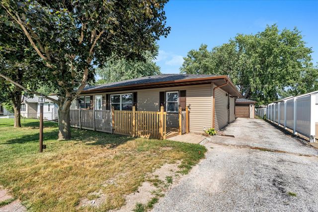119 E 5th Street, Coal Valley, IL 61240