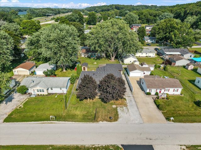 119 E 5th Street, Coal Valley, IL 61240