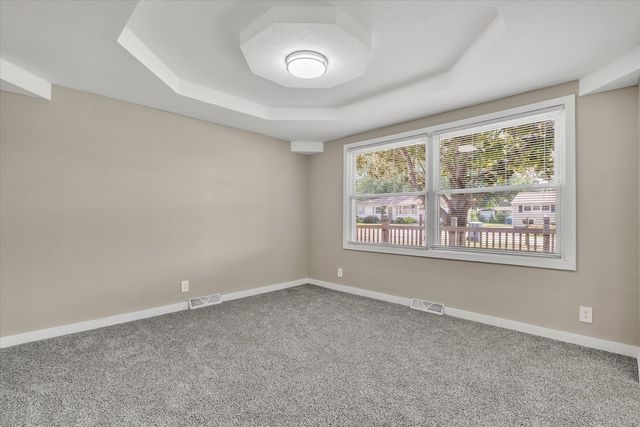 119 E 5th Street, Coal Valley, IL 61240