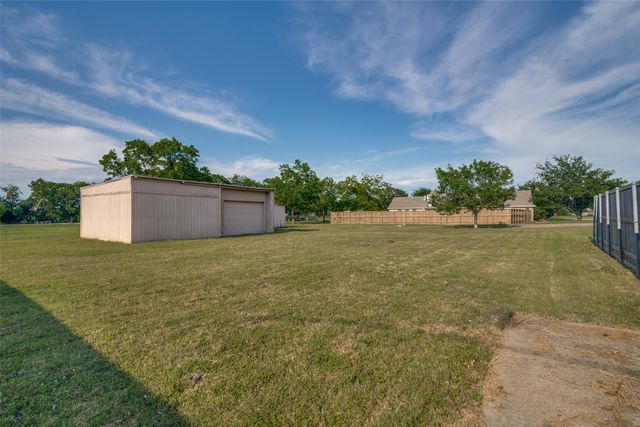 3 Harvest Way, Lucas, TX 75098