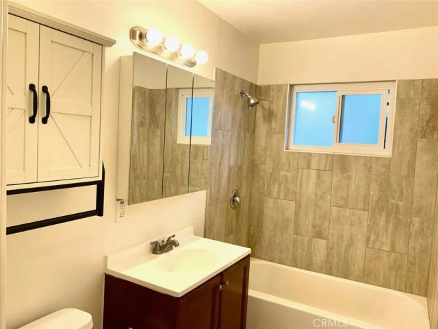 1601 Alabama Street 3, Huntington Beach, CA 92648