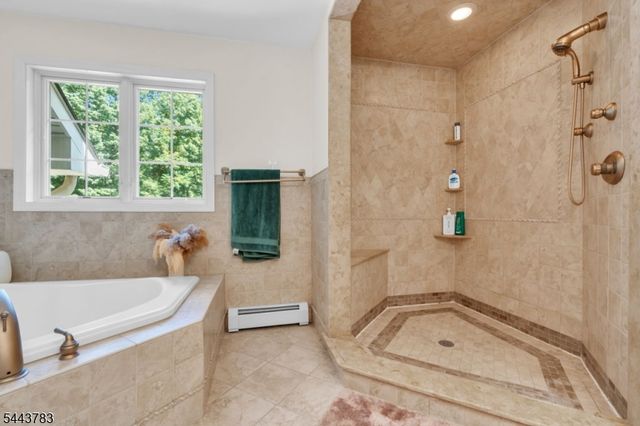 966 County Road 517, Allamuchy Twp., NJ 07840