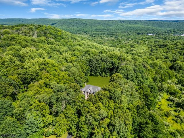 966 County Road 517, Allamuchy Twp., NJ 07840