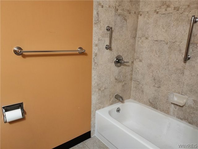 415 Columbia Avenue, Lancaster, NY 14043