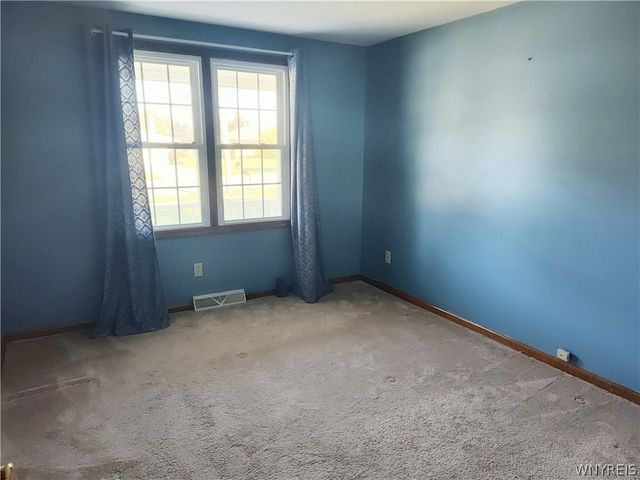 415 Columbia Avenue, Lancaster, NY 14043