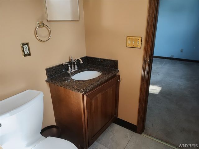 415 Columbia Avenue, Lancaster, NY 14043