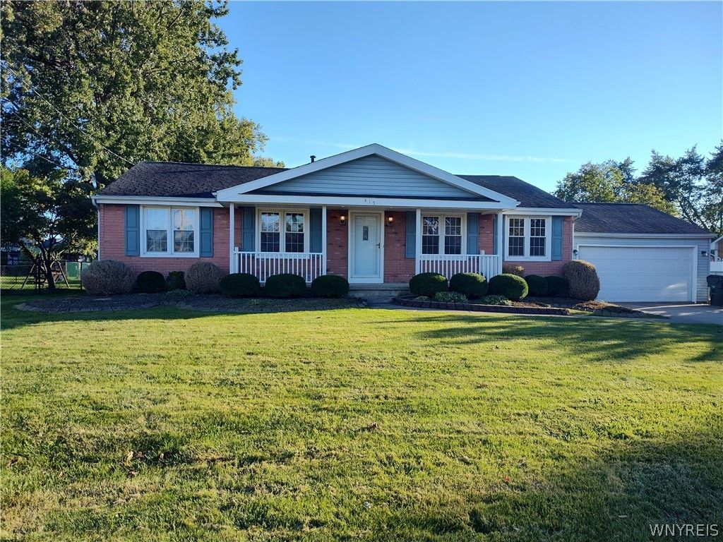 415 Columbia Avenue, Lancaster, NY 14043