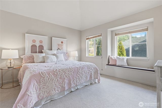 15743 NE 95th Way, Redmond, WA 98052