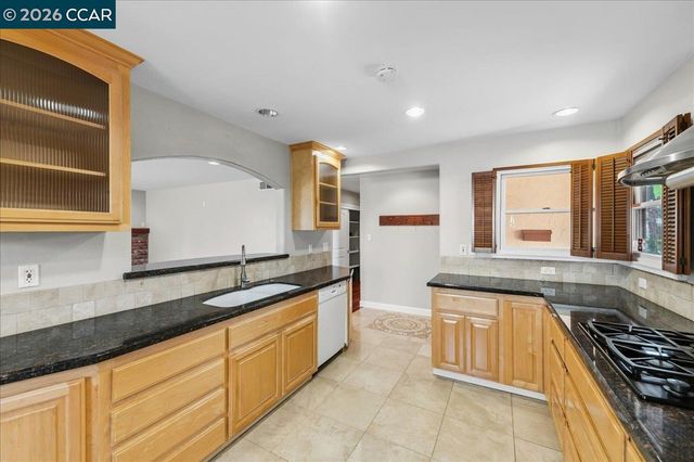 4337 Scenic Ave, Pittsburg, CA 94565