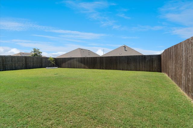 10330 Quail Pointe Road, Aubrey, TX 76227