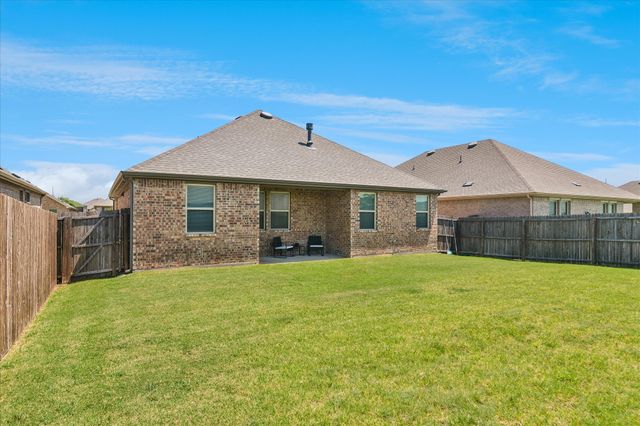 10330 Quail Pointe Road, Aubrey, TX 76227