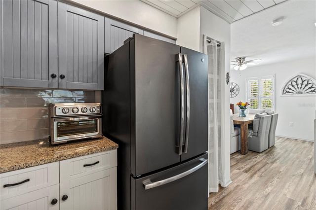 6250 HOLMES BOULEVARD 51, Holmes Beach, FL 34217