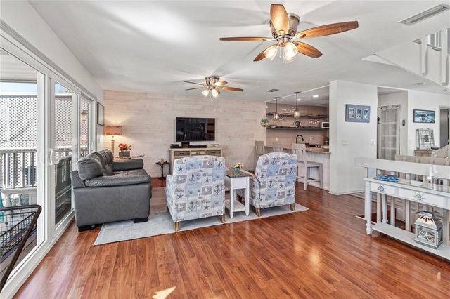 6250 HOLMES BOULEVARD 51, Holmes Beach, FL 34217