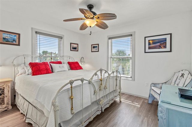 6250 HOLMES BOULEVARD 51, Holmes Beach, FL 34217