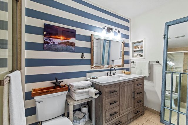 6250 HOLMES BOULEVARD 51, Holmes Beach, FL 34217