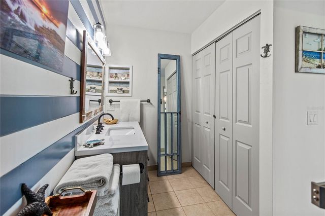 6250 HOLMES BOULEVARD 51, Holmes Beach, FL 34217