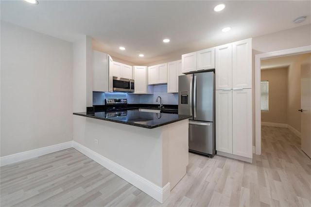 628 NE 8th Avenue 2, Fort Lauderdale, FL 33304