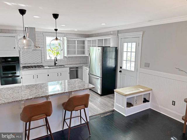 10185 GREEN CLOVER DR, Ellicott City, MD 21042