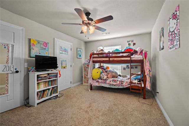 4427 Mount Comfort Road, Fayetteville, AR 72704